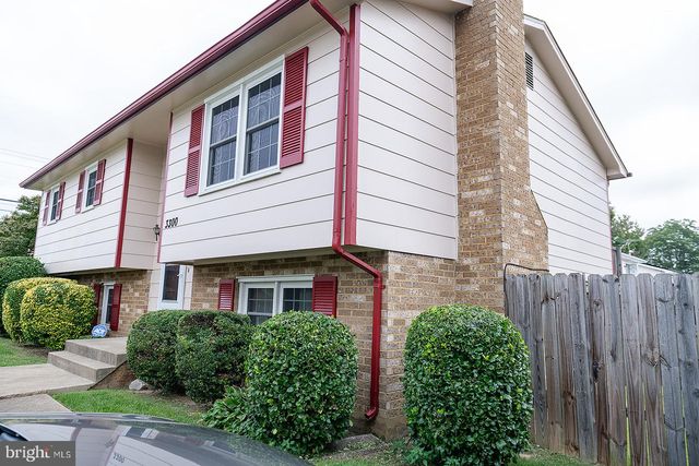 3300 RYAN DR, Suitland, MD 20746