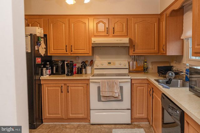 3300 RYAN DR, Suitland, MD 20746
