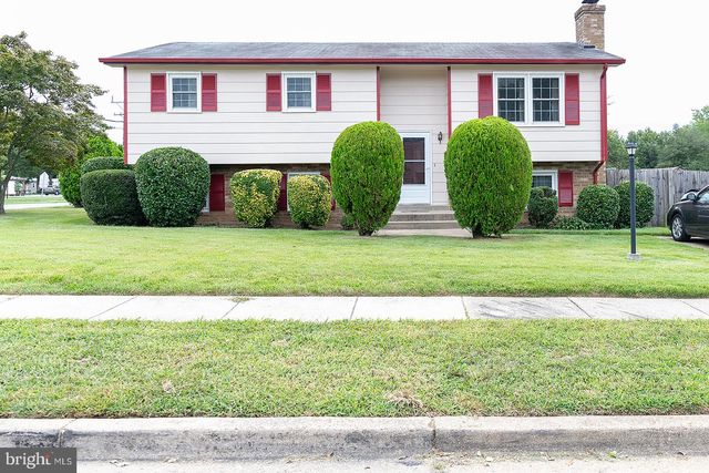 3300 RYAN DR, Suitland, MD 20746
