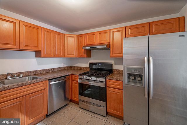 1535 S HICKS ST, Philadelphia, PA 19146