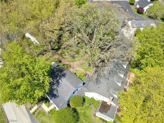 14661 Hillbrook Lane N 4, Chagrin Falls, OH 44022