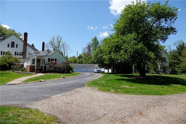 14661 Hillbrook Lane N 4, Chagrin Falls, OH 44022