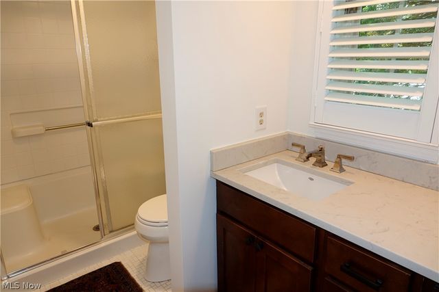 14661 Hillbrook Lane N 4, Chagrin Falls, OH 44022