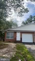 14-A MAGNOLIA RD, Manahawkin, NJ 08050