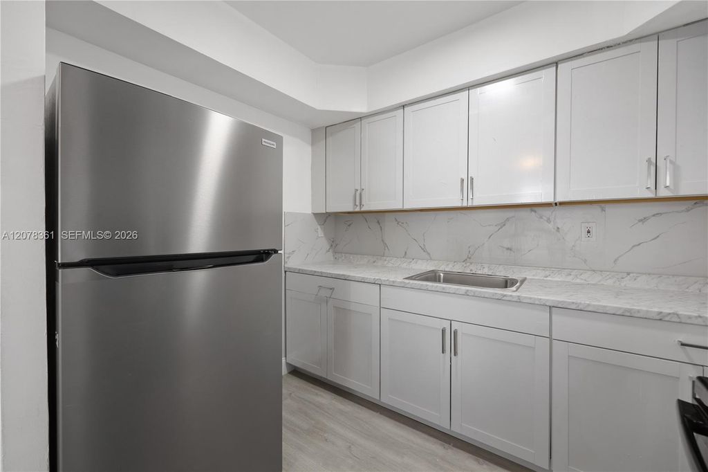 1989 N Glades Drive 8, North Miami Beach, FL 33162