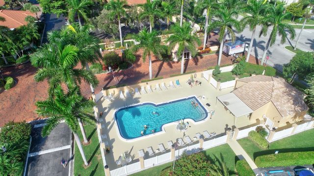 3516 Harbor Circle, Delray Beach, FL 33483