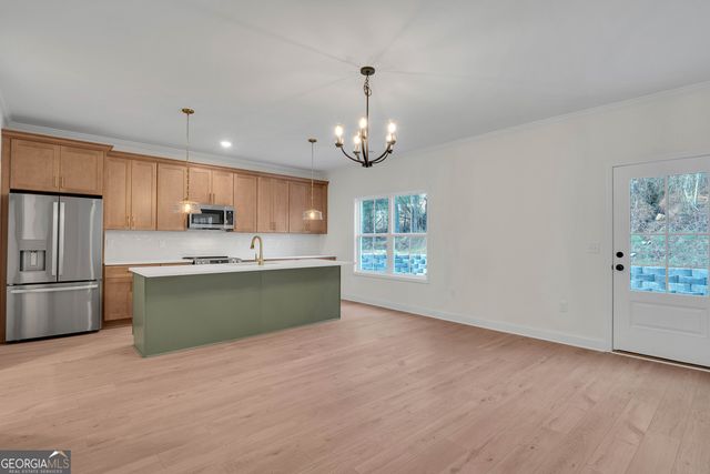 1111 Falkirk Lane, Stone Mountain, GA 30087