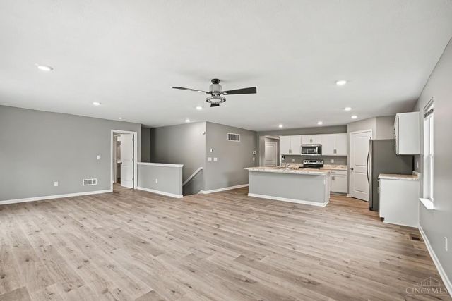123 Ashburn Way, New Richmond, OH 45157