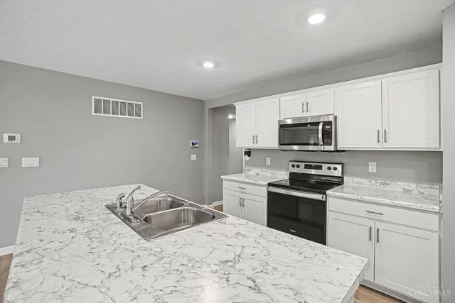 123 Ashburn Way, New Richmond, OH 45157