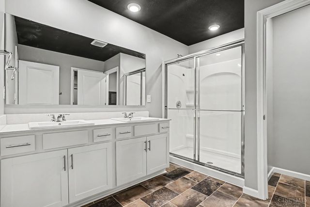 123 Ashburn Way, New Richmond, OH 45157