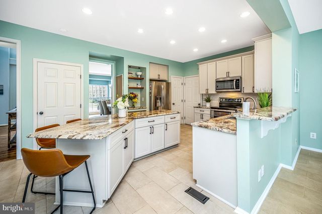17745 AVENEL LN, Dumfries, VA 22026