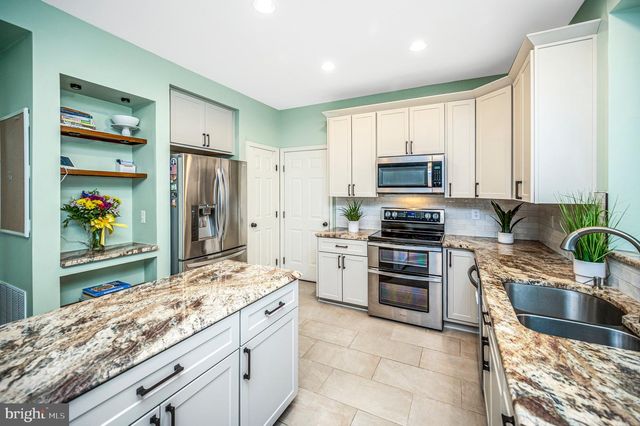 17745 AVENEL LN, Dumfries, VA 22026