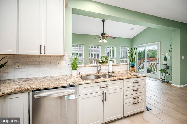 17745 AVENEL LN, Dumfries, VA 22026