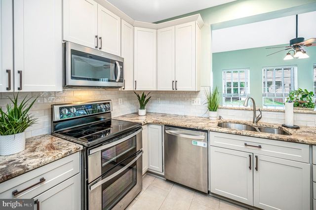 17745 AVENEL LN, Dumfries, VA 22026