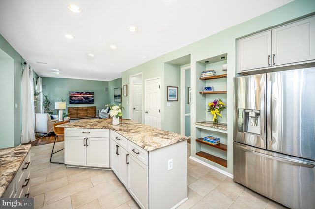 17745 AVENEL LN, Dumfries, VA 22026