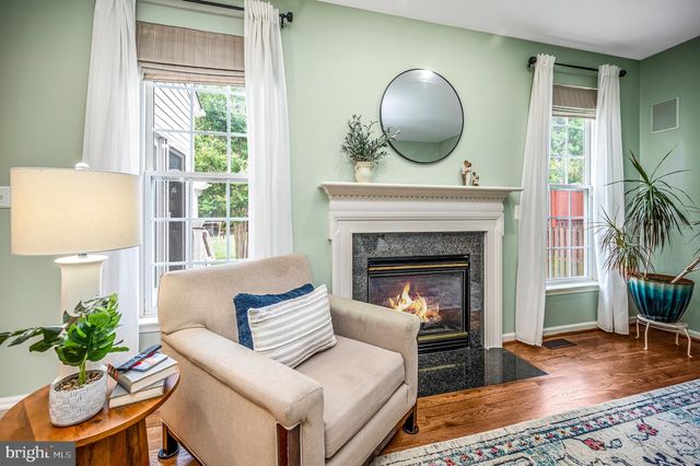 17745 AVENEL LN, Dumfries, VA 22026