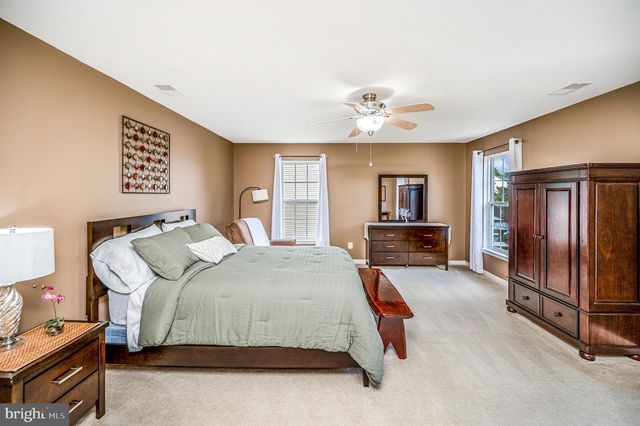 17745 AVENEL LN, Dumfries, VA 22026