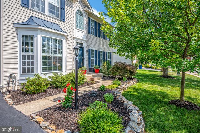 17745 AVENEL LN, Dumfries, VA 22026