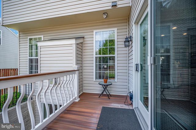 17745 AVENEL LN, Dumfries, VA 22026