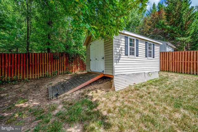 17745 AVENEL LN, Dumfries, VA 22026