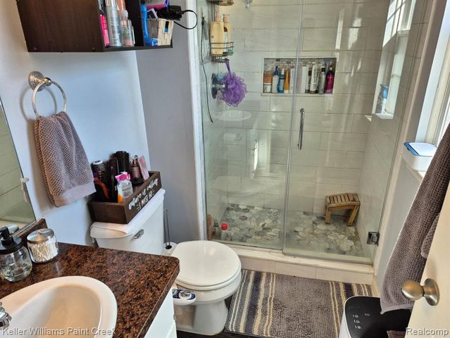 403 Newton Court, Lake Orion, MI 48362