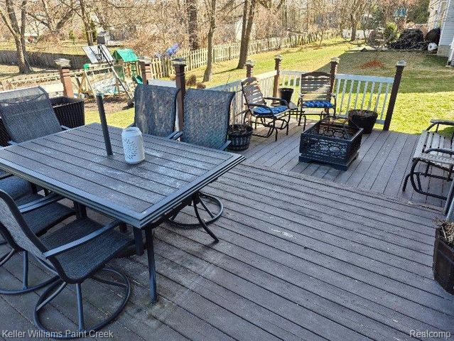 403 Newton Court, Lake Orion, MI 48362