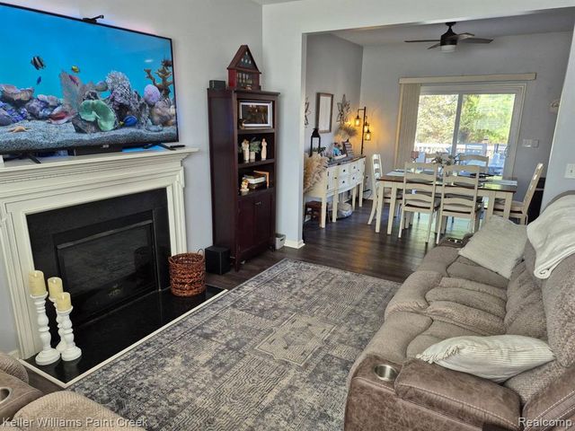 403 Newton Court, Lake Orion, MI 48362