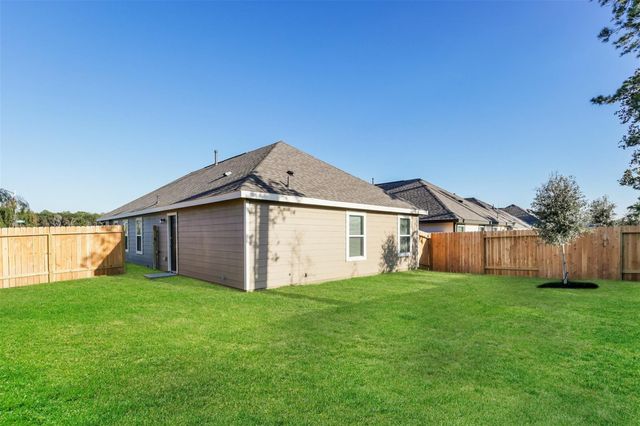 2704 Atlas Drive, Conroe, TX 77301