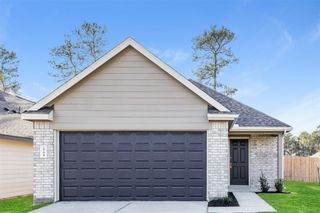 2704 Atlas Drive, Conroe, TX 77301