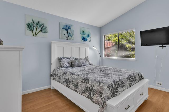 7022 Sprig Dr, Sacramento, CA 95842