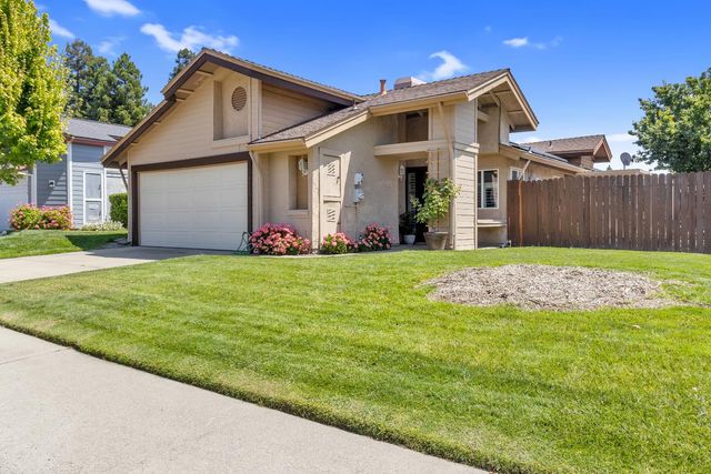 7022 Sprig Dr, Sacramento, CA 95842