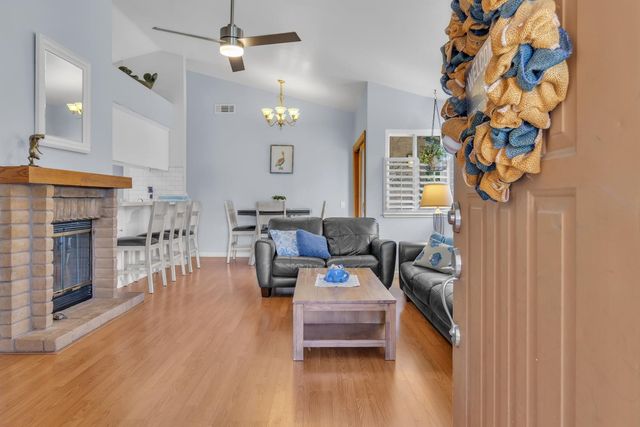 7022 Sprig Dr, Sacramento, CA 95842