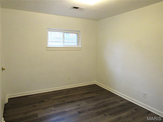 1122 East Drive, Cottage Hills, IL 62018