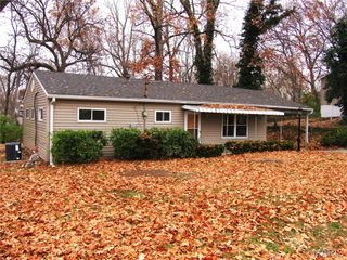 1122 East Drive, Cottage Hills, IL 62018