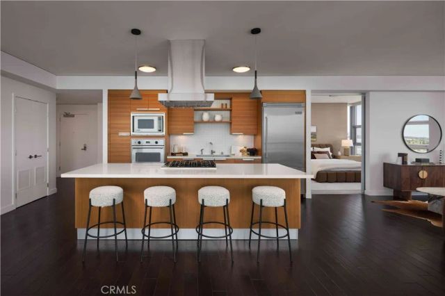 9 MacArthur Place 908, Santa Ana, CA 92707