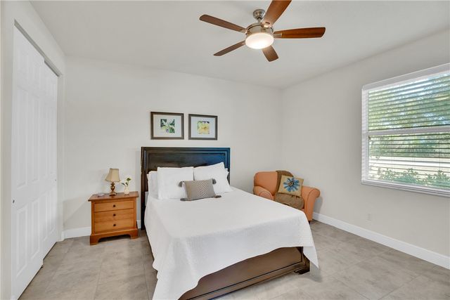 1850 Oak Grove Court, Vero Beach, FL 32966