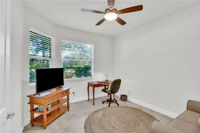 1850 Oak Grove Court, Vero Beach, FL 32966