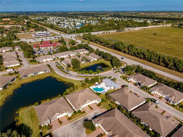 1850 Oak Grove Court, Vero Beach, FL 32966