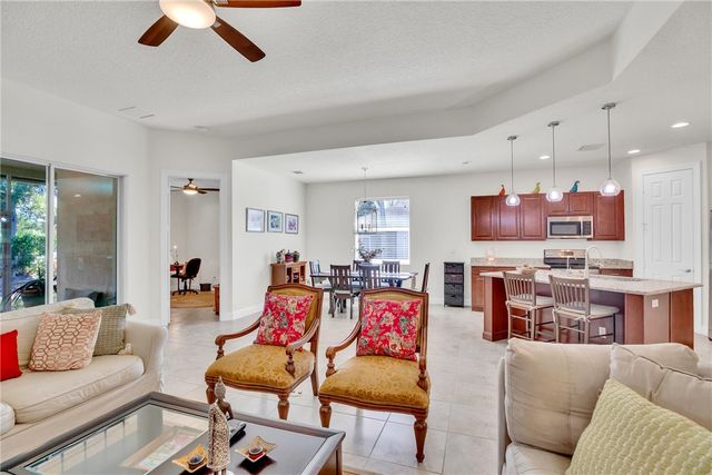 1850 Oak Grove Court, Vero Beach, FL 32966