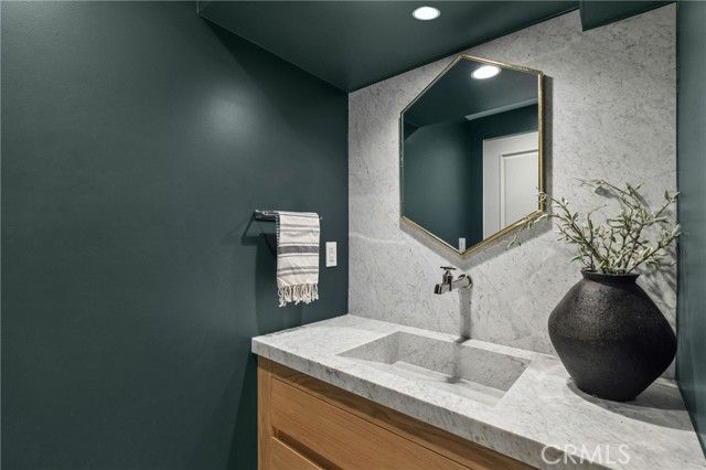 716 Heliotrope, Corona Del Mar (newport Beach), CA 92625