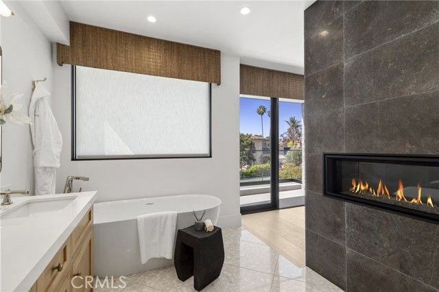 716 Heliotrope, Corona Del Mar (newport Beach), CA 92625