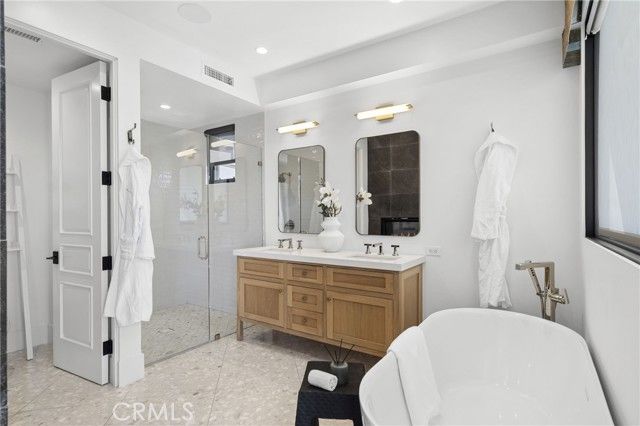 716 Heliotrope, Corona Del Mar (newport Beach), CA 92625