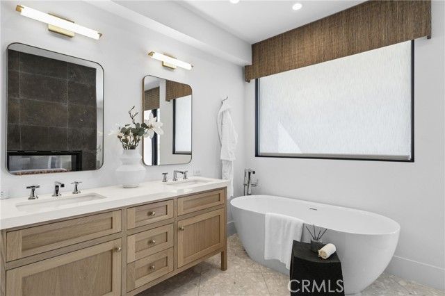 716 Heliotrope, Corona Del Mar (newport Beach), CA 92625