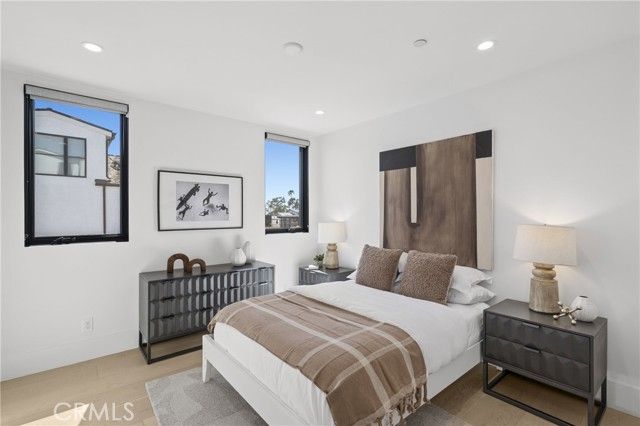 716 Heliotrope, Corona Del Mar (newport Beach), CA 92625