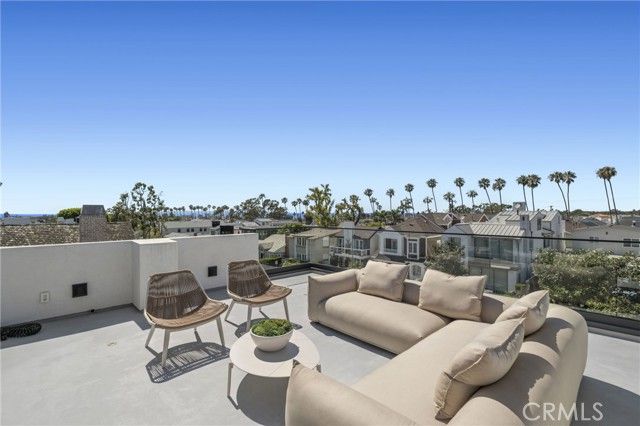 716 Heliotrope, Corona Del Mar (newport Beach), CA 92625