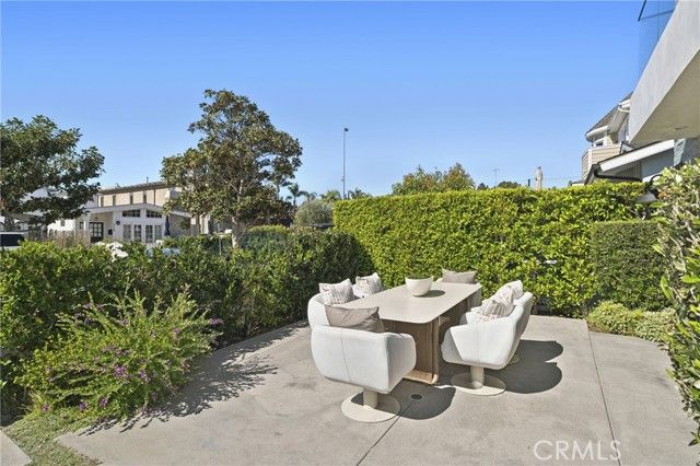 716 Heliotrope, Corona Del Mar (newport Beach), CA 92625
