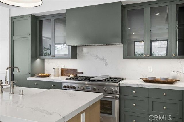 716 Heliotrope, Corona Del Mar (newport Beach), CA 92625