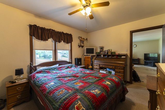 916 Clark STREET, Watertown, WI 53094