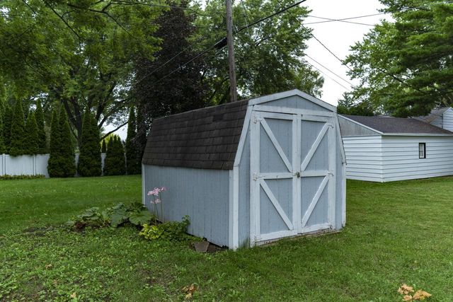 916 Clark STREET, Watertown, WI 53094