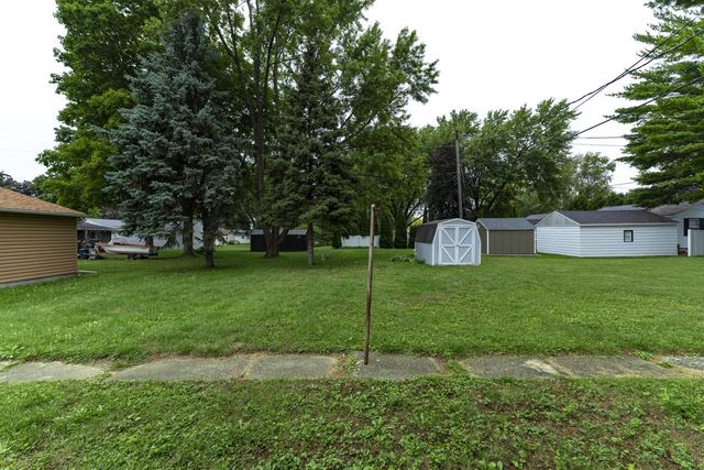 916 Clark STREET, Watertown, WI 53094